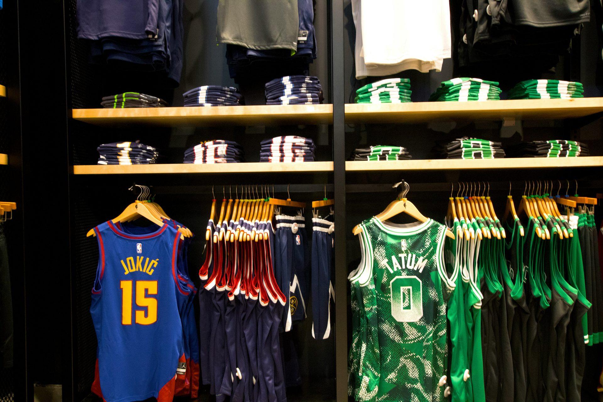 Basketball Uniforms slide 6