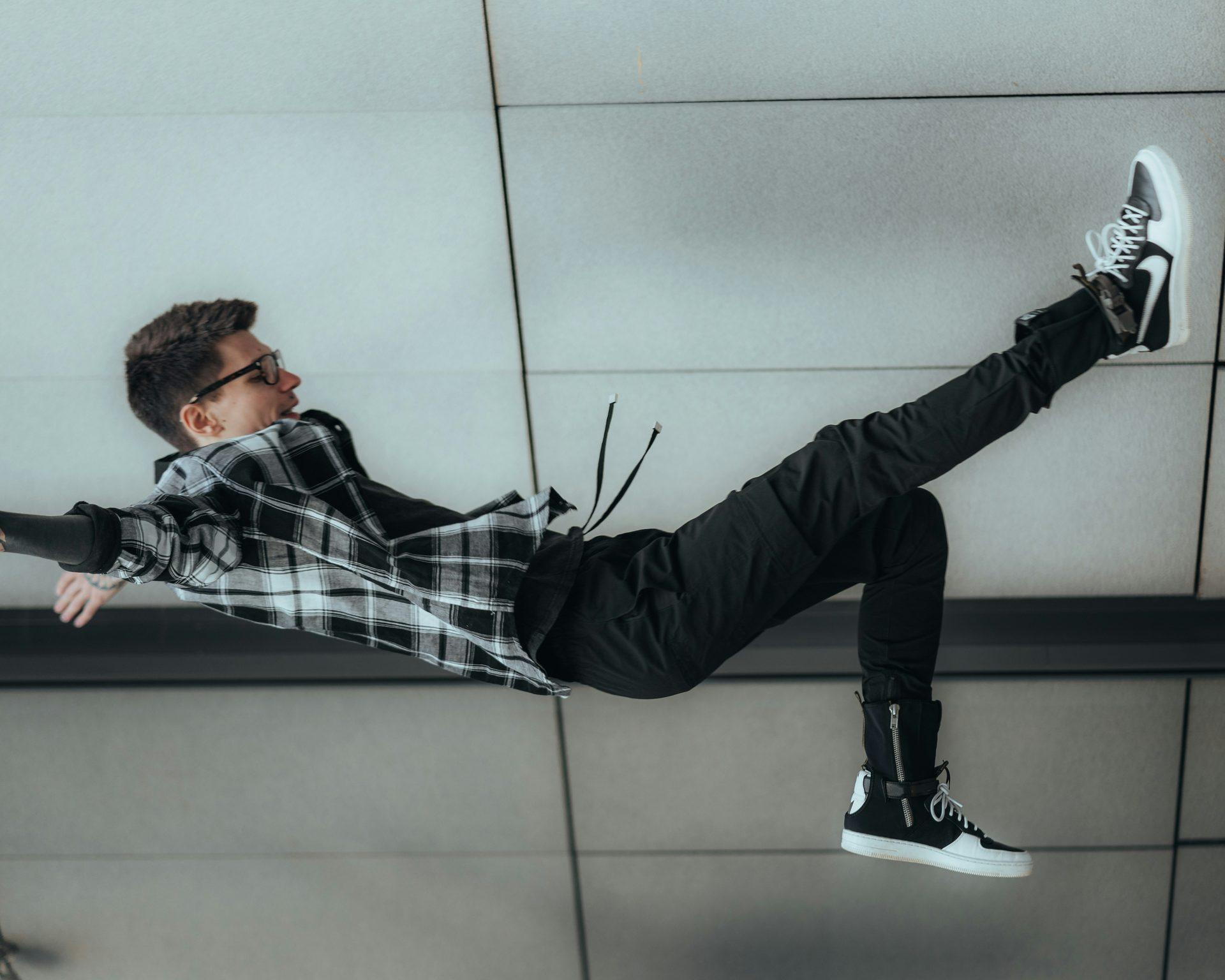 Trousers slide 1